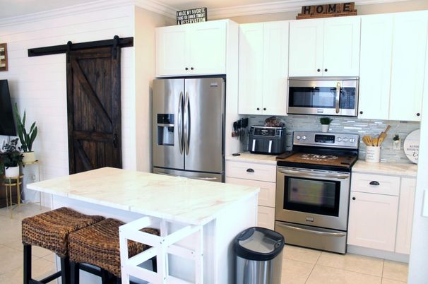 Interior, Kitchen, Stainless Steel Appliances