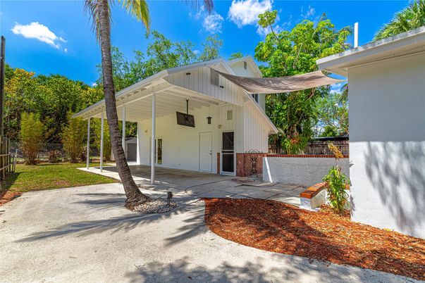 Backyard, Exterior