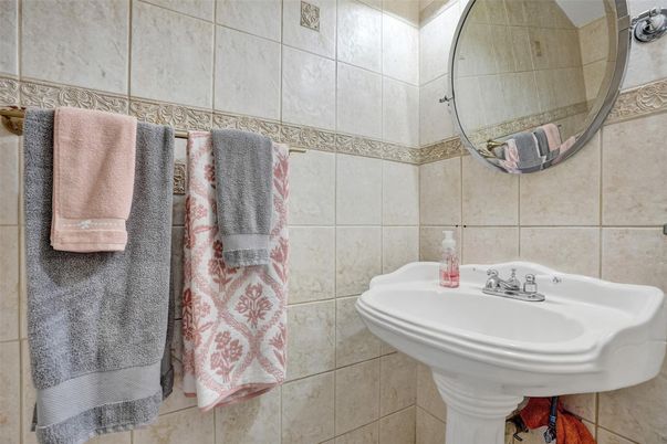 Bathroom, Interior