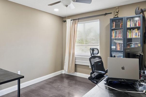 Home Office, Interior, Recessed Lighting, Wood Texture Flooring