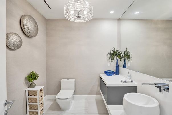 Bathroom, Interior, Recessed Lighting