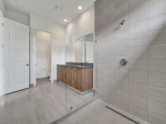 Bathroom, Hot Tub, Interior, Recessed Lighting