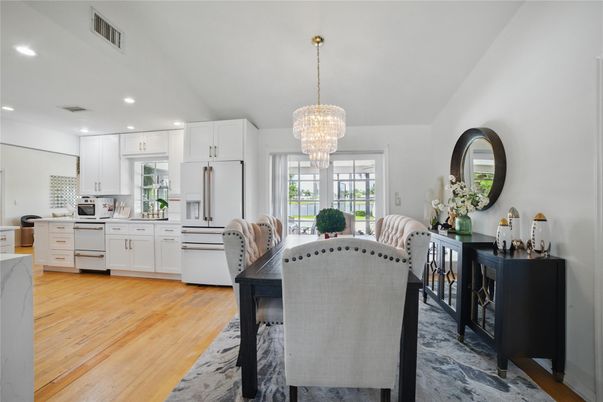 Chandelier, Dining room, Interior, Kitchen, Recessed Lighting, Wood Texture Flooring