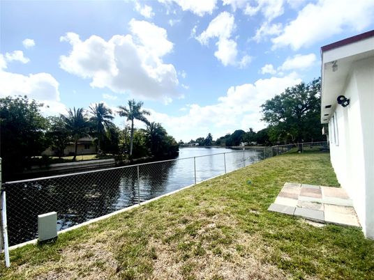 Exterior, Water