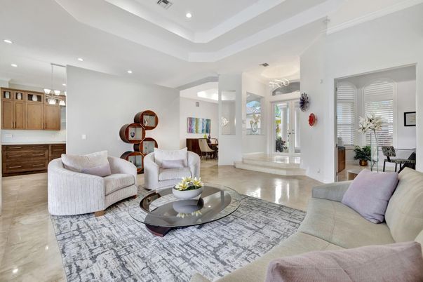 Interior, Living room, Pendant Lights, Recessed Lighting