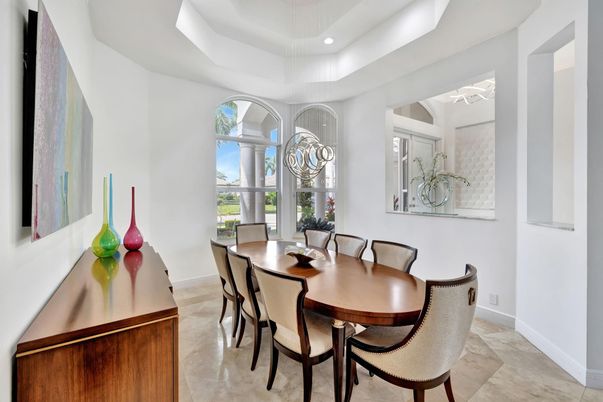 Dining room, Interior, Pendant Lights, Recessed Lighting