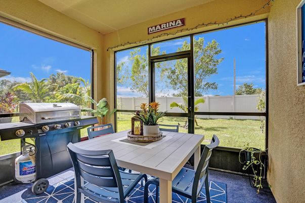 Dining room, Interior, Sun Room