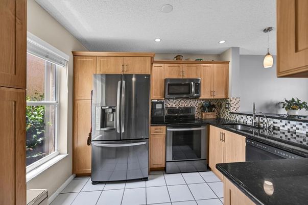 Interior, Kitchen, Pendant Lights, Recessed Lighting