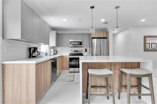 Interior, Kitchen, Pendant Lights, Recessed Lighting, Stainless Steel Appliances