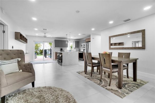 Dining room, Interior, Kitchen, Pendant Lights, Recessed Lighting