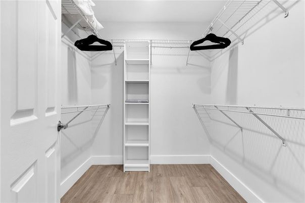 Interior, Walk-in Closets, Wood Texture Flooring