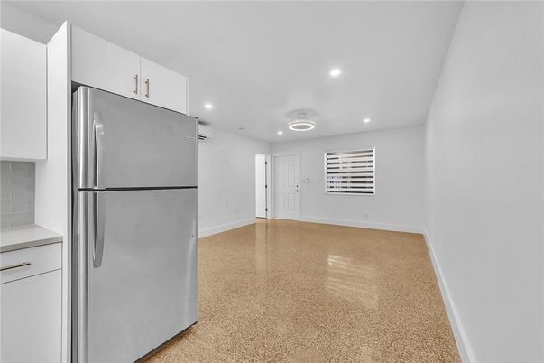 Empty room, Interior, Kitchen, Recessed Lighting