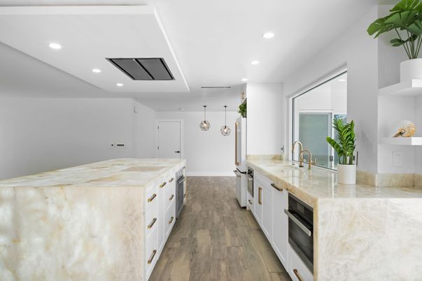 Interior, Kitchen, Pendant Lights, Recessed Lighting, Wood Texture Flooring