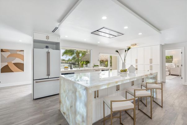 Interior, Kitchen, Recessed Lighting, Water, Wood Texture Flooring