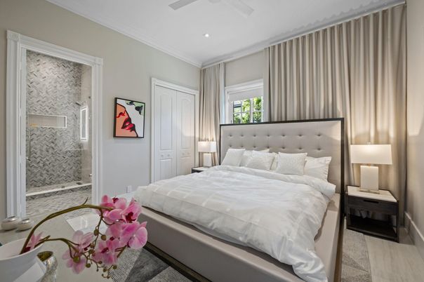 Bathroom, Bedroom, Glass Shower, Interior, Recessed Lighting