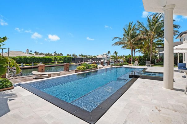 Exterior, Pool, Water