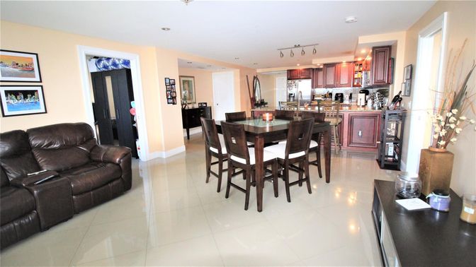 Dining room, Interior, Kitchen, Pendant Lights, Recessed Lighting