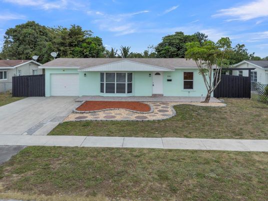 Attached, Backyard, Exterior, Facade, Ranch