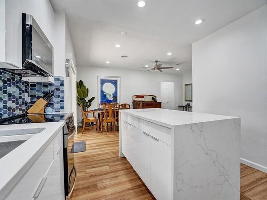 Dining room, Interior, Kitchen, Recessed Lighting, Wood Texture Flooring