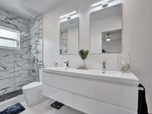 Bathroom, Interior, Marble Walls