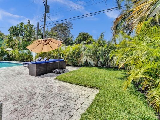 Backyard, Exterior, Pool