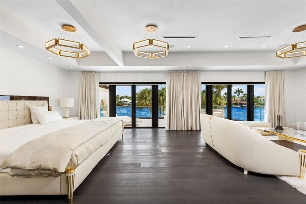 Bedroom, Interior, Pendant Lights, Recessed Lighting, Water, Wood Texture Flooring