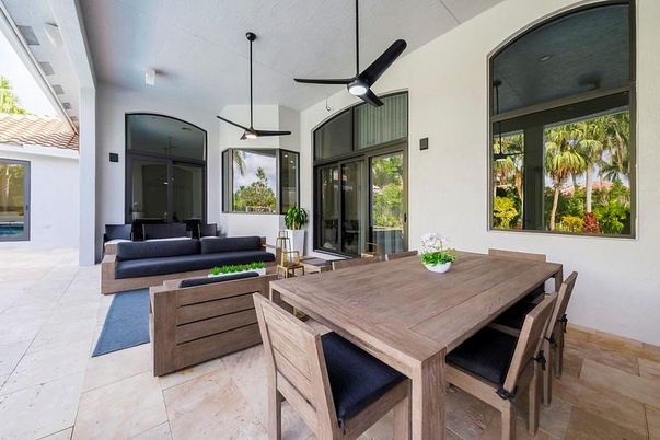 Dining room, Interior, Living room, Pendant Lights