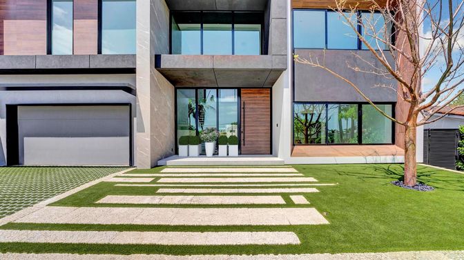 Attached, Exterior, Facade, Modern