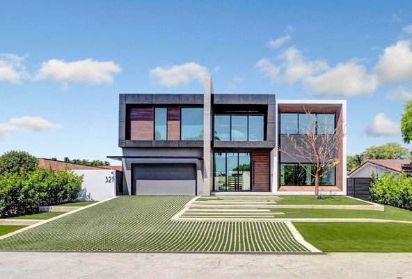 Attached, Exterior, Facade, Modern