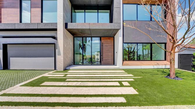 Attached, Exterior, Facade, Modern