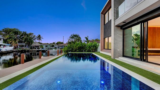 Exterior, Lake, Pool