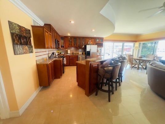 Dining room, Interior, Kitchen, Recessed Lighting, Stainless Steel Appliances