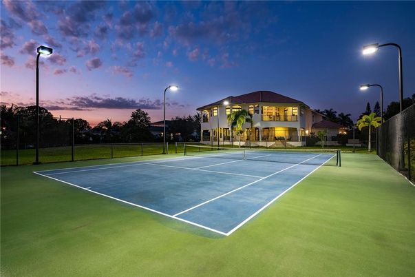 Exterior, Tennis Courts