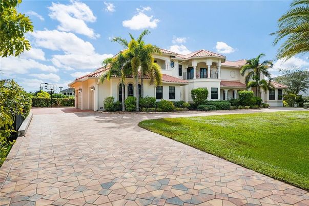 Backyard, Exterior, Facade, Mediterranean