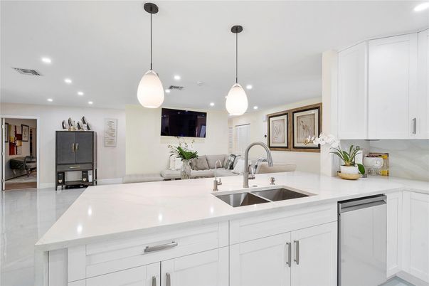 Interior, Kitchen, Pendant Lights, Recessed Lighting