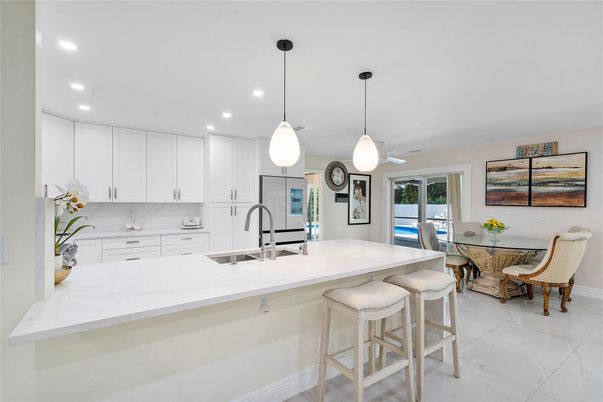 Dining room, Interior, Kitchen, Pendant Lights, Recessed Lighting