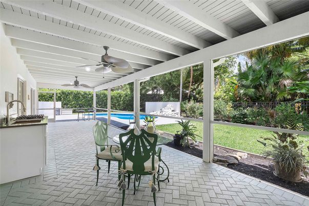 Interior, Pool, Sun Room