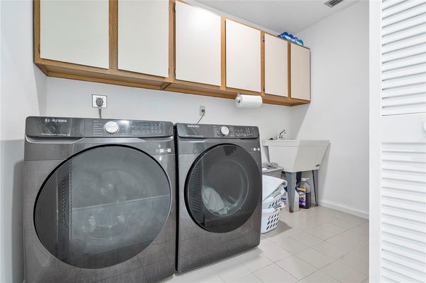 Interior, Utility Closets, Washer
