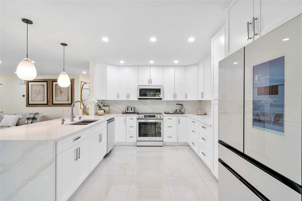 Interior, Kitchen, Pendant Lights, Recessed Lighting, Stainless Steel Appliances