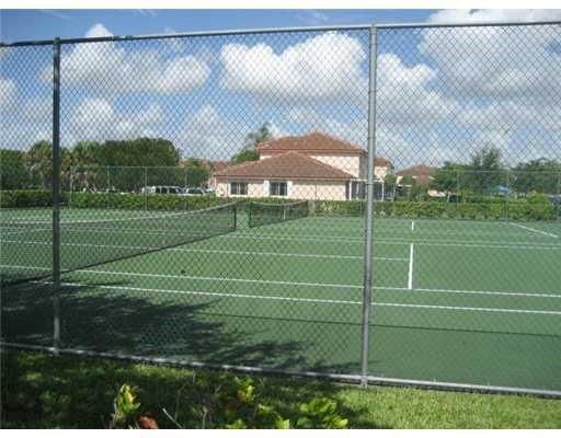 Exterior, Tennis Courts