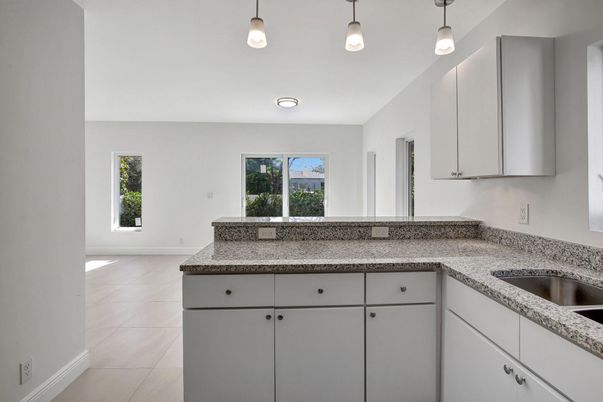 Interior, Kitchen, Pendant Lights, Recessed Lighting