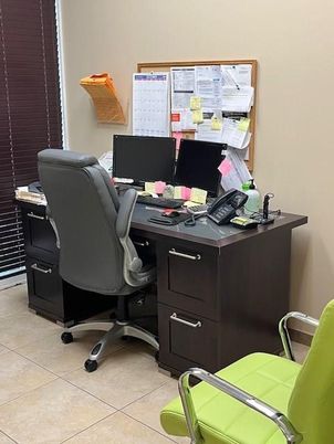 Home Office, Interior