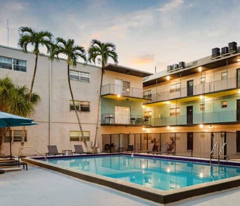 Exterior, Pool