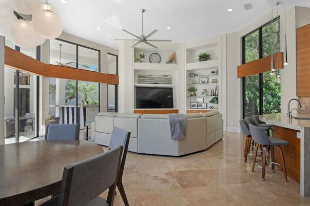 Dining room, Interior, Living room, Pendant Lights, Recessed Lighting