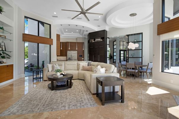 Dining room, Interior, Kitchen, Living room, Pendant Lights, Recessed Lighting, Stainless Steel Appliances