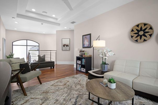 Interior, Living room, Recessed Lighting, Wood Texture Flooring