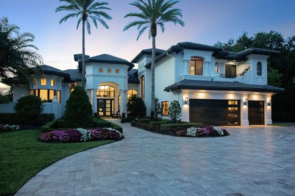 Attached, Exterior, Facade, Mediterranean