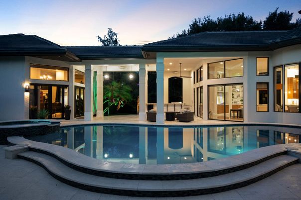 Exterior, Pool