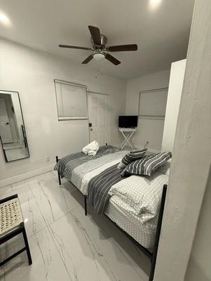 Bedroom, Interior, Marble, Recessed Lighting