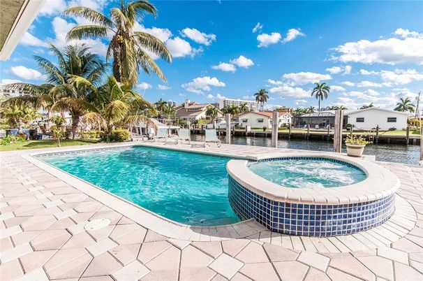Exterior, Pool, Water